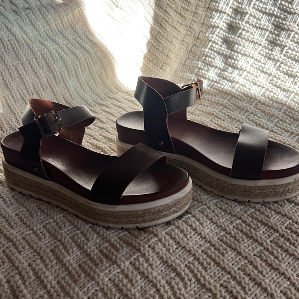 Brown Mia 7.5 sandals